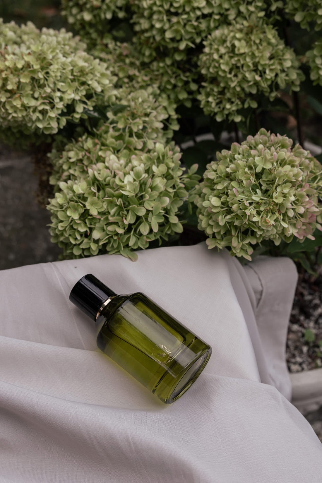 Handcrafted bespoke botanical body & room mist for corporate gifting by Artisan of Sense.
