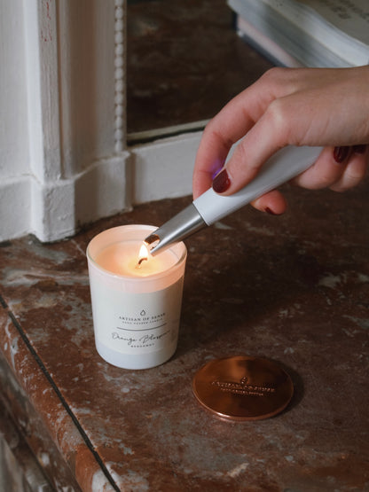 Environmentally friendly electric USB lighter, offering a sustainable and convenient way to ignite candles.