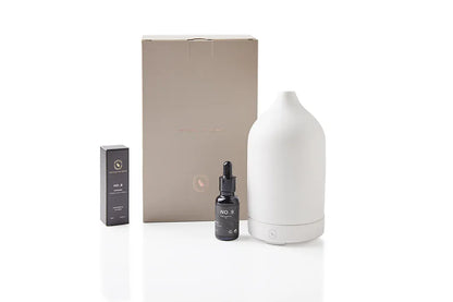 Aroma: Jasmine, Lily & Neroli for Unwind.
Versatile essential oil for various applications.